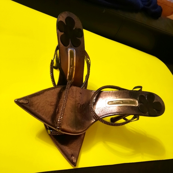 Alberto Venturini elegant design shoes size 8 , worn gently.$70 - Picture 2 of 8